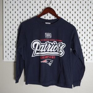 Youth NFL Patriots Super Bowl XXXVIII Champions Long Sleeve Shirt‎